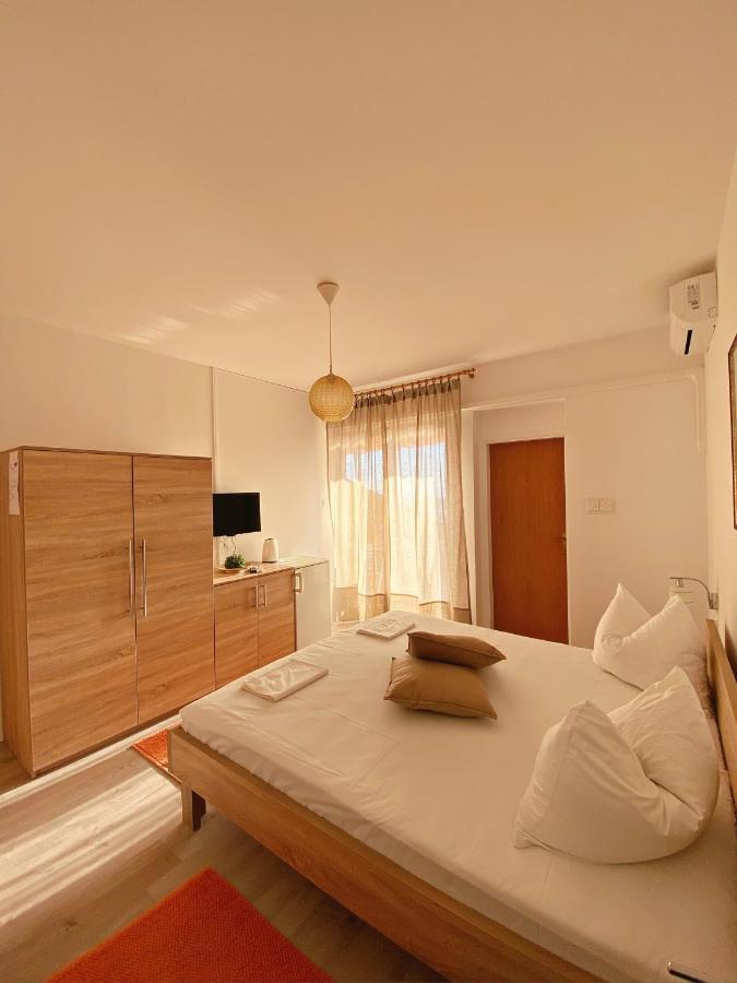 The Manzoni Family 1 Otel Punat Dış mekan fotoğraf